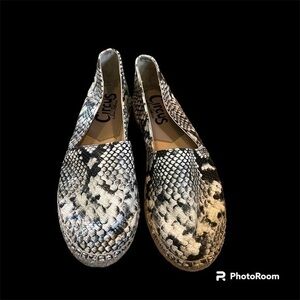 Circus Sam Edelman animal print crocodile flats shoes